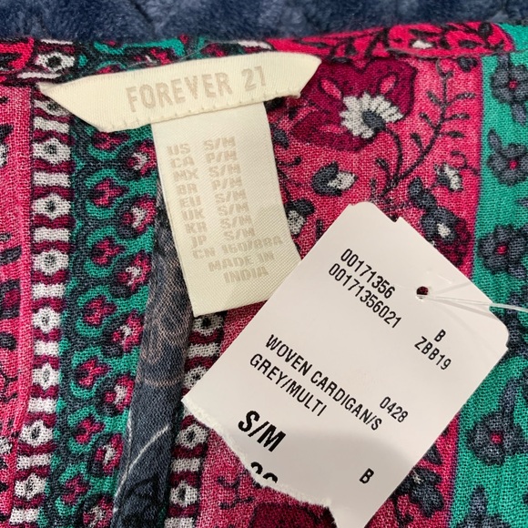 Forever 21 Boho cold shoulder kimono - Picture 5 of 5